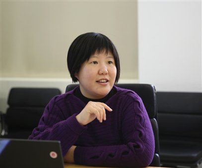 唐雯.jpg